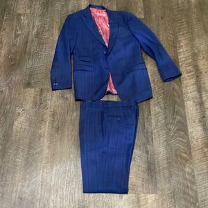 Men’s Suit - Jacket 38R - Pants 30x32